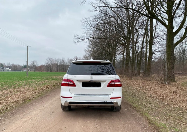 Mercedes-Benz ML cena 132900 przebieg: 193752, rok produkcji 2015 z Łuków małe 436